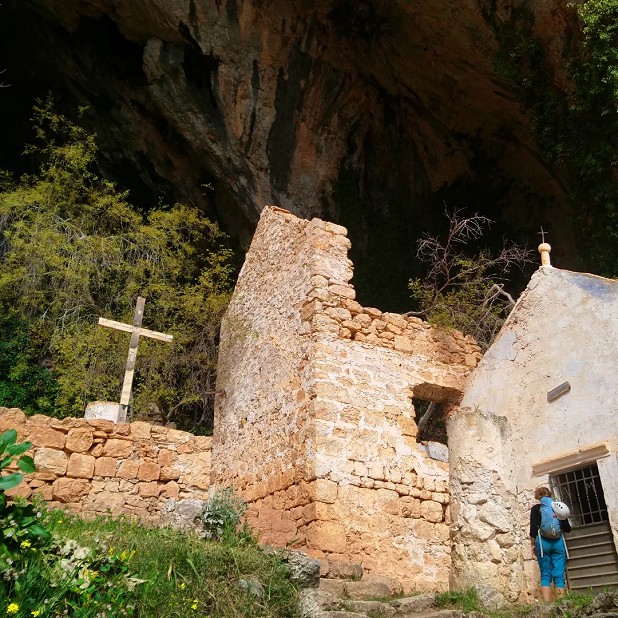 Sveta Nedilja Cave monastery.  © Amanda Vestergaard