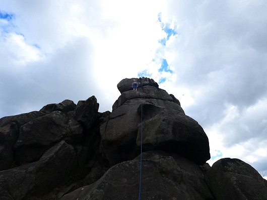 Boulder Climb, Robin Hood's Stride, doing a 'Honnold'.  © RunClimbCircuit