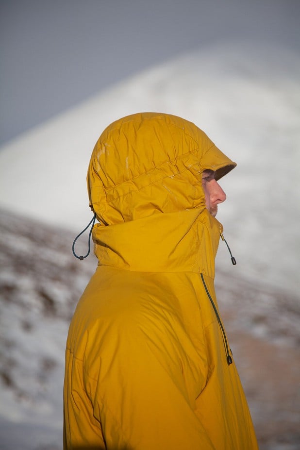 The high collar and wired peak offer good protection from the elements  © UKC Gear