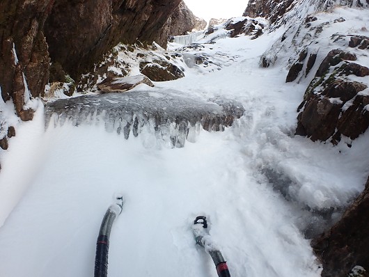 Early season (mid Dec) conditions with some short ice steps between easier angled snow.   © banjoDan