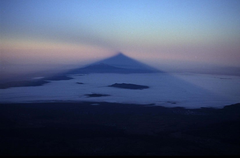 Citlaltépetl / Pico de Orizaba (5636m) casts its shadow far over Mexico  © Dan Bailey