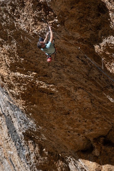 Tom Bolger makes the first repeat of Maya 9a+ at Margalef.  © @paualonsophotographer