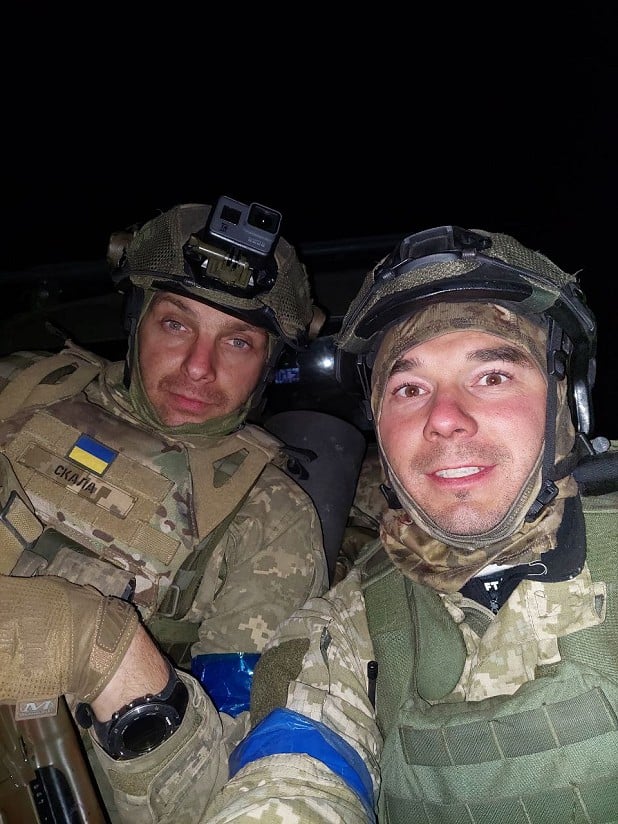Zakolodniy and Grigoriev during a military operation.  © Margarita Zakharova