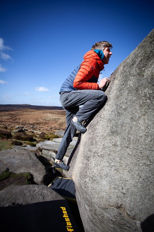 Sticky rubber on the Gritstone  © Rob Greenwood