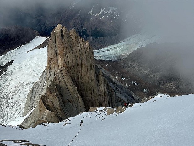 Rapping the summit ice slopes to join the Franco-Argentina descent, Poincenot in the background  © Thomas Bukowski