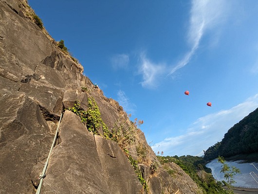 Sunny day, balloons and a bridge. Out on Avon Gorge taking in that Bristol feeling.  © Tom Hodgson