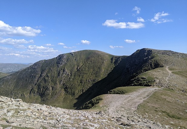 It's hard to get lost up here - the path from Nethermost to Dollywaggon  © Chris Scaife