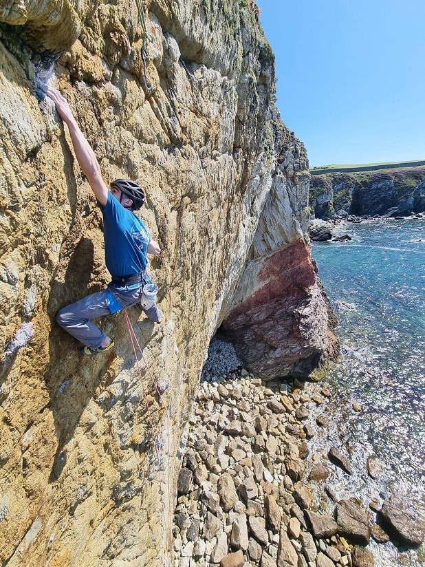 Jim Pope making the first repeat of Olwen E9 6c.  © Ben Heason