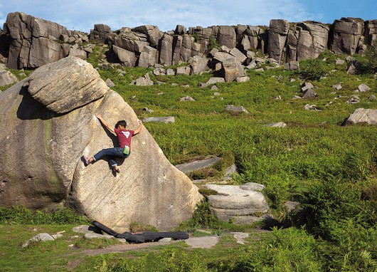 Tom Bromley on The Shearing (f5+) The Sheep, Burbage South Valley.  © Mike Hutton