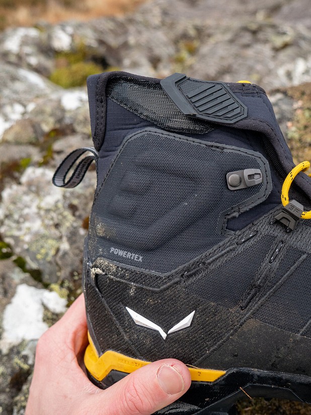 Targetted padding where it matters at the ankle and simple to secure velcro integrated gaiter  © UKC Gear