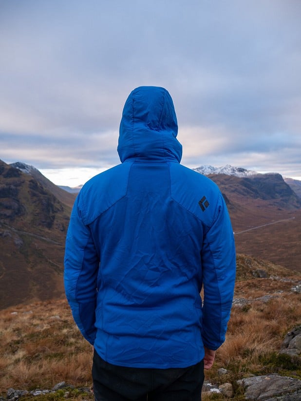 The Hybrid's Merino Panelled back gives increased temperature regulation (but means it's not as warm)  © UKC Gear