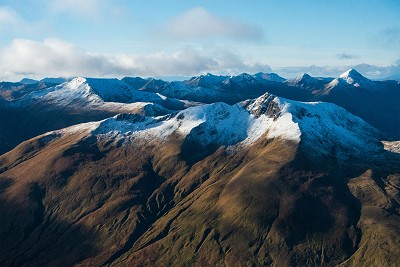 Ciste Dubh and the north Glen Shiel peaks from the Cluanie hills  © Dan Bailey - UKHillwalking.com