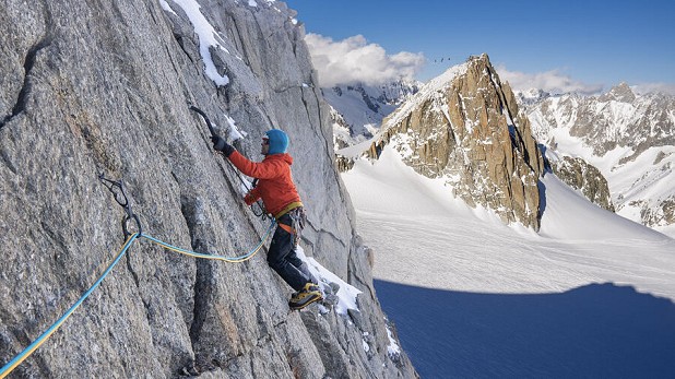 The ropes in use on Mont Blanc du Tacul