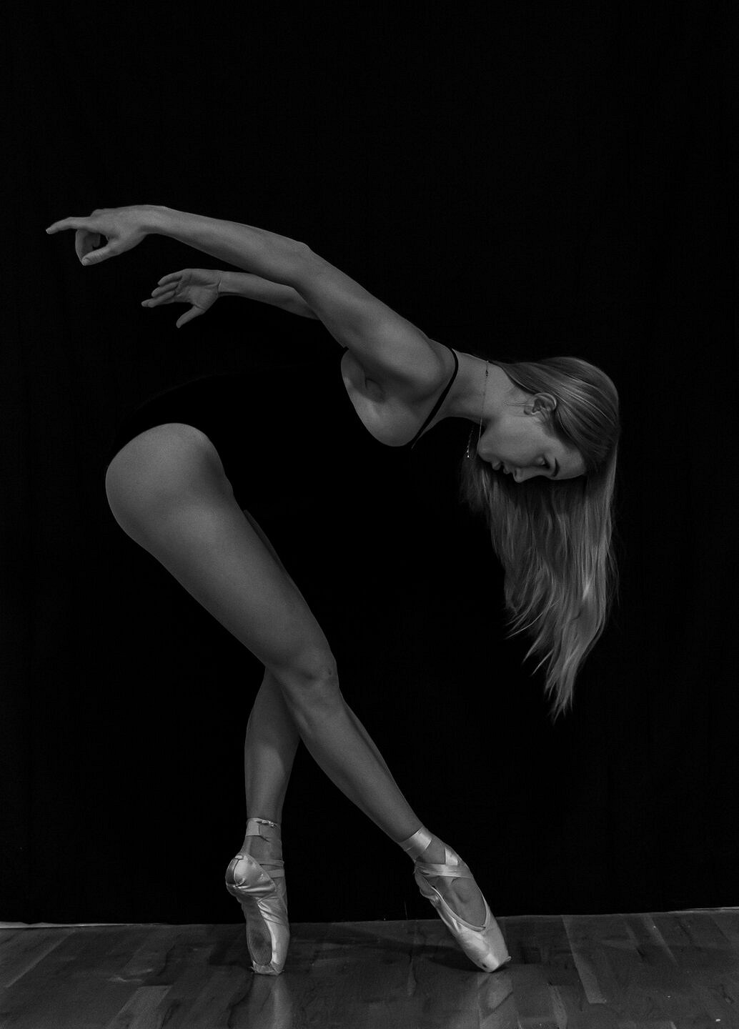 Ballet and climbing are similarly intense on the feet.  © Robert Lester