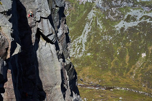 Greg Boswell & Guy Robertson on the second pitch of their new route on Central Gully Wall, 'The Struggle for Existence' E7 6b  © Hamish Frost