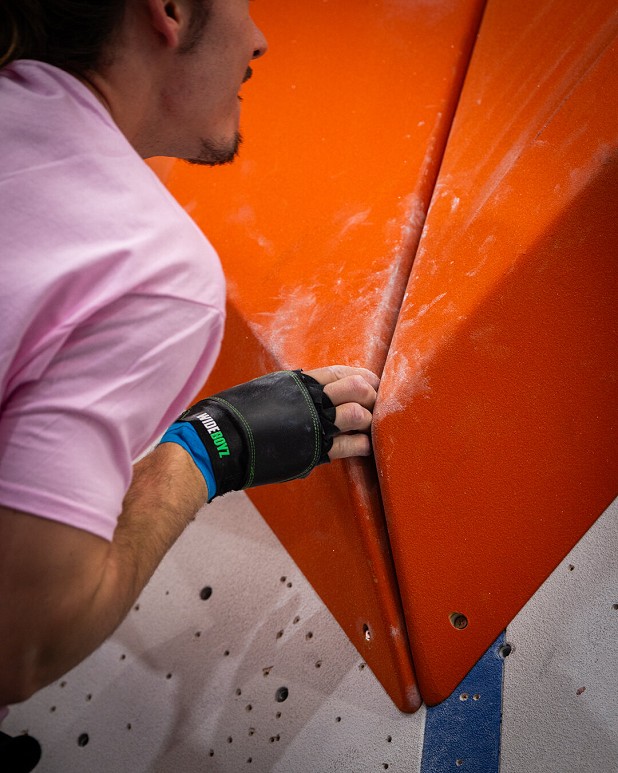 The competition isn't only about hand jams  © Depot Climbing