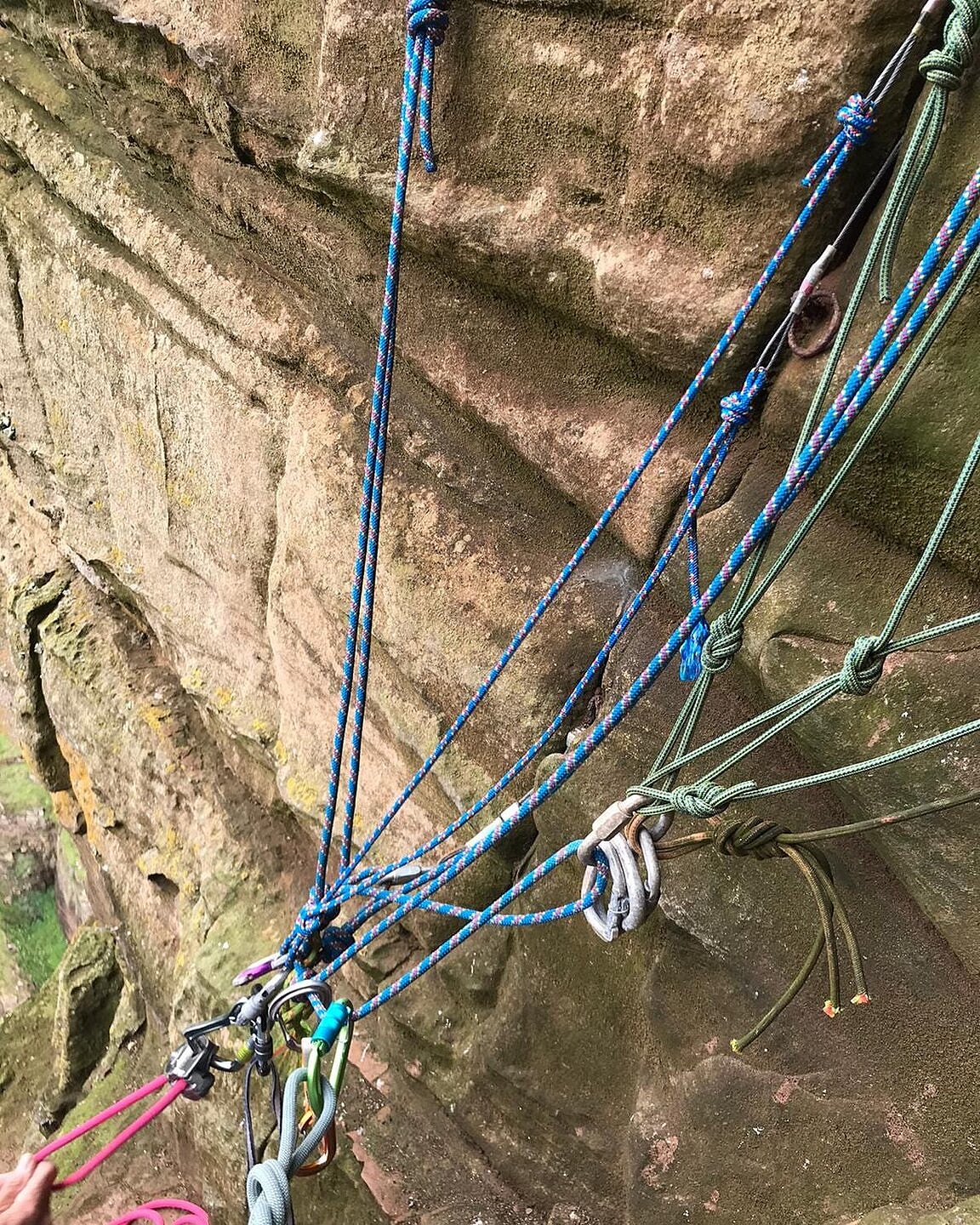 No need for unobtrusive belay/rap anchor when this is available.   © d8vehinton