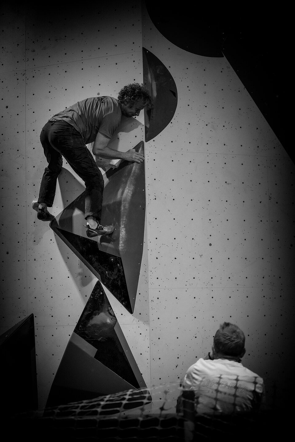Percy Bishton testing slab for The Titan, Olympic Bouldering wall (made by EP)  replica. Setting four semi final IFSC World Cup  © KellyPowers