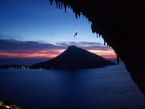 [Sunset abseil off Grande Grotta © jwtbids]