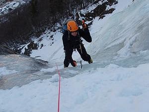 On the first pitches of Fabrikkfossen, Rjukan: before developing