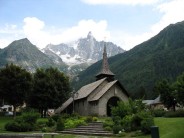 Church in les Praz with the Dru in the background.