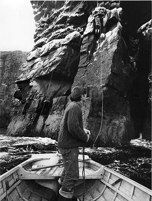 Doug Lang's descent from the Great Stack of Handa  © Hamish MacInnes