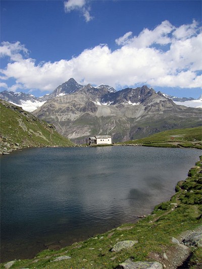 Swiss alps  © luke_brown
