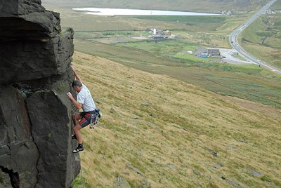 Brian Rossiter climbing Flying Buttress (HS 4b) at Pule Hill  © Chris Craggs