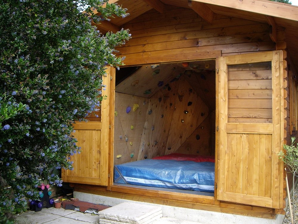 The bouldering shed  © Nao