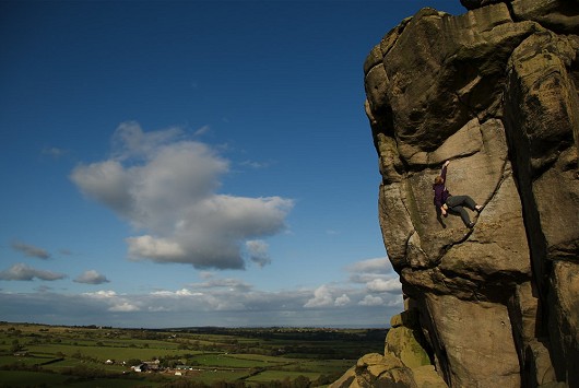 Soloing the classic Great Western at Almscliff  © Kevin Avery